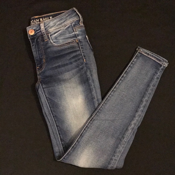 American Eagle Outfitters Denim - NWOT • American Eagle Outfitters Blue Washed Jegging
